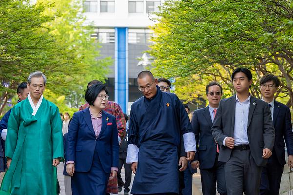 Tshering Tobgay, Prime Minister of Bhutan, Visits Sookmyung to Discuss Educational and Research Cooperation